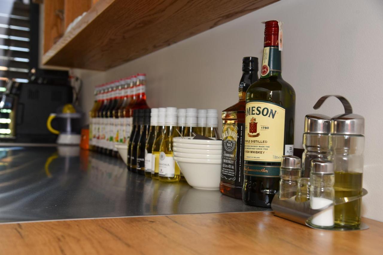 Merak Rooms & Caffe Bar Šabac エクステリア 写真