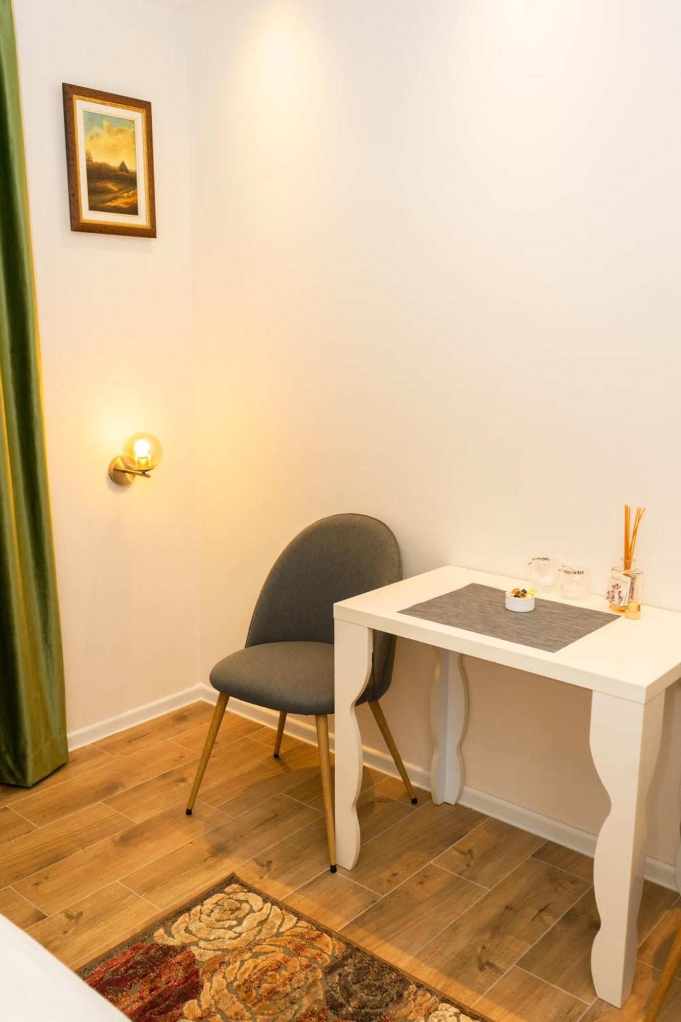 Merak Rooms & Caffe Bar Šabac エクステリア 写真