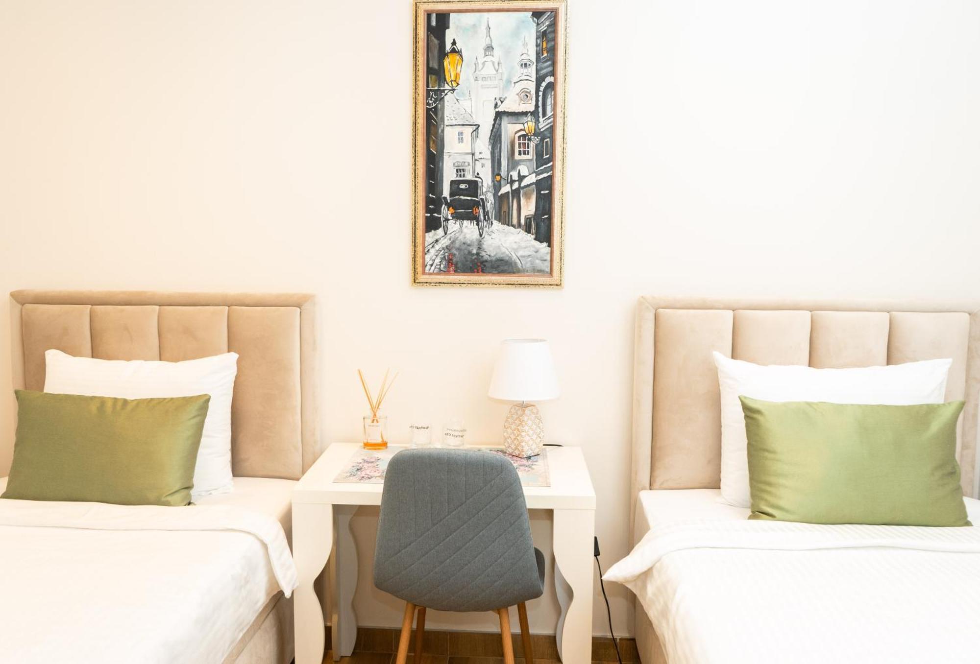 Merak Rooms & Caffe Bar Šabac エクステリア 写真